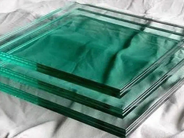 讓我們來(lái)了解一下什么是夾膠玻璃？